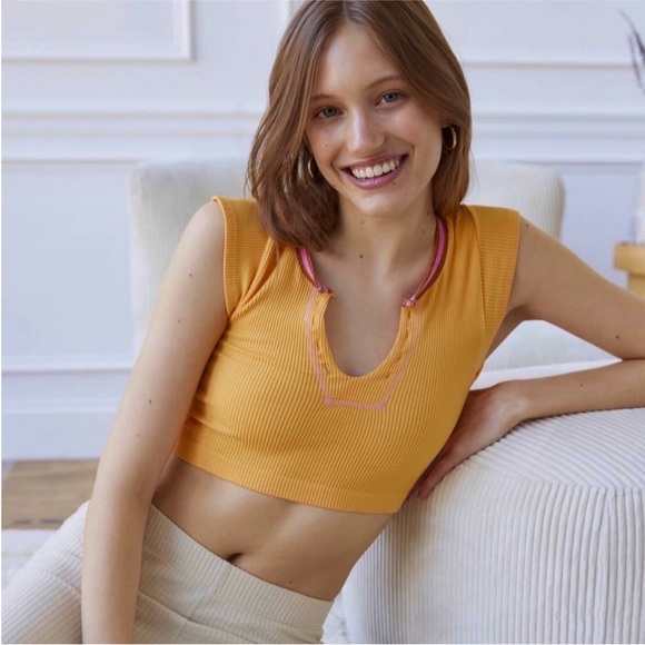 NWT UO Go for Gold XS / S Out From Under Urban Outfitters - Picture 3 of 3